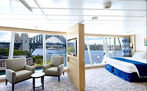 Oceanview Panoramic Suite (No Balcony), VP