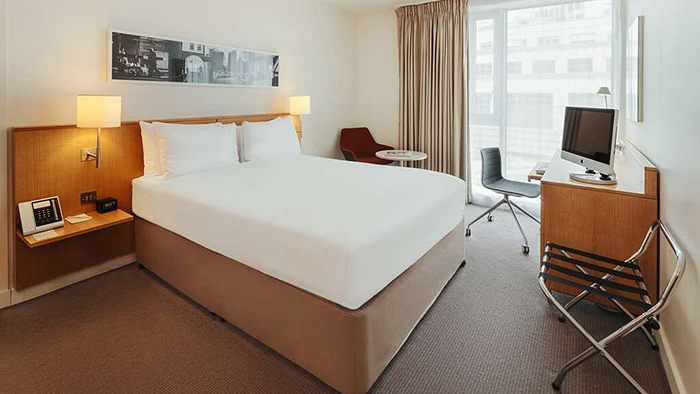 A guest room at the DoubleTree by Hilton London 