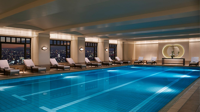 The Ritz-Carlton, Tokyo's indoor pool.